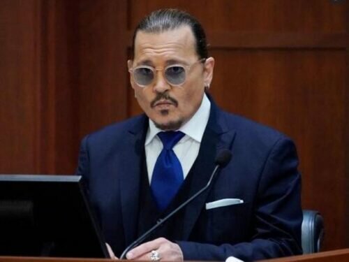 Johnny Depp, al processo: “Persi 22,5 milioni per I Pirati dei Caraibi 6”